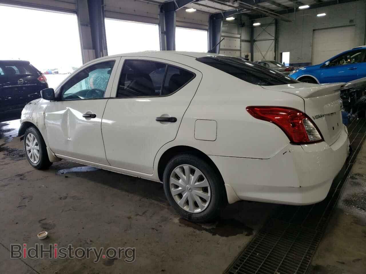 2019 NISSAN VERSA - VIN: 3N1CN7AP3KL806572 - Photo 2