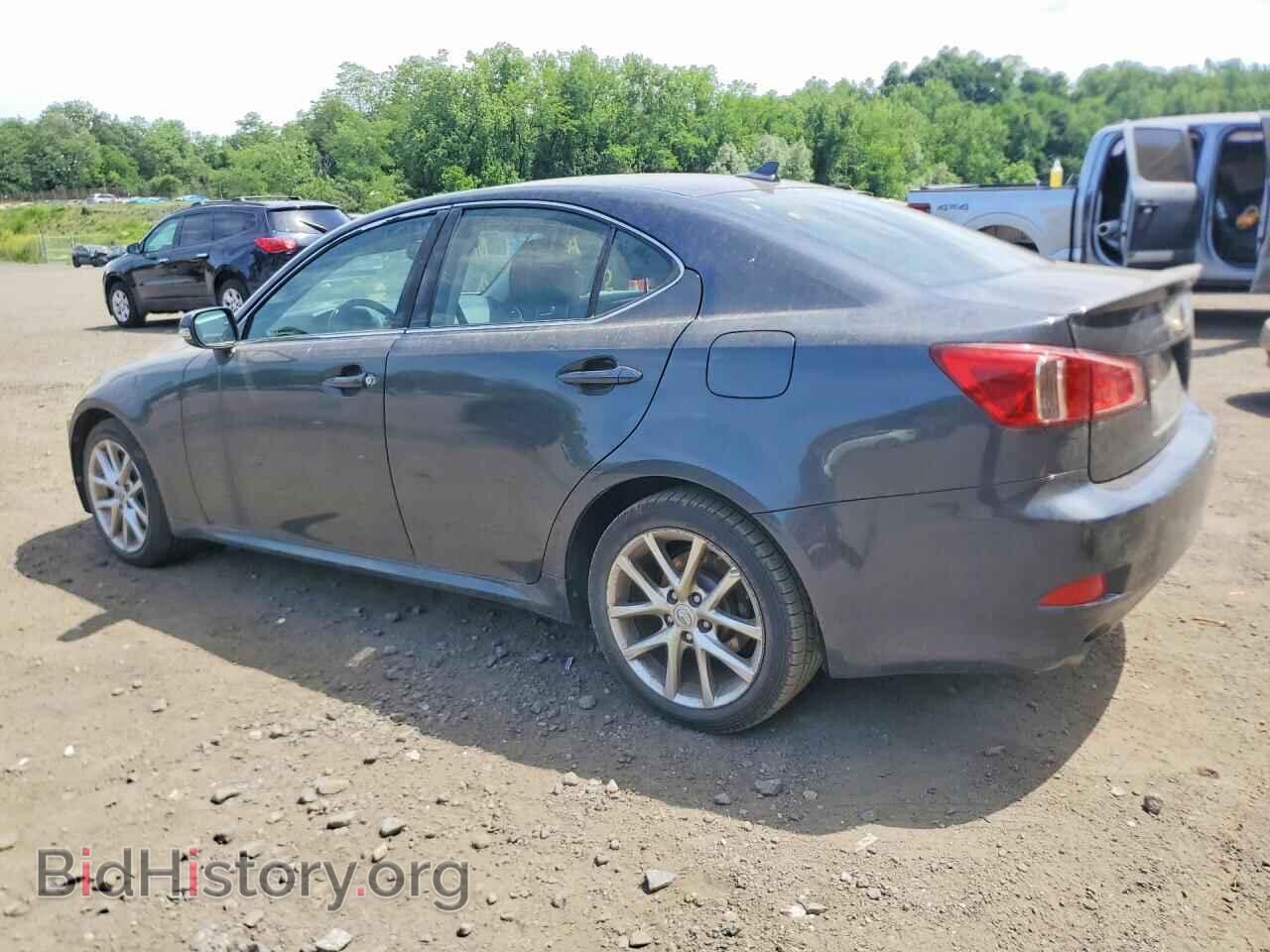2011 LEXUS IS - VIN: JTHCF5C25B5047762 - Photo 2