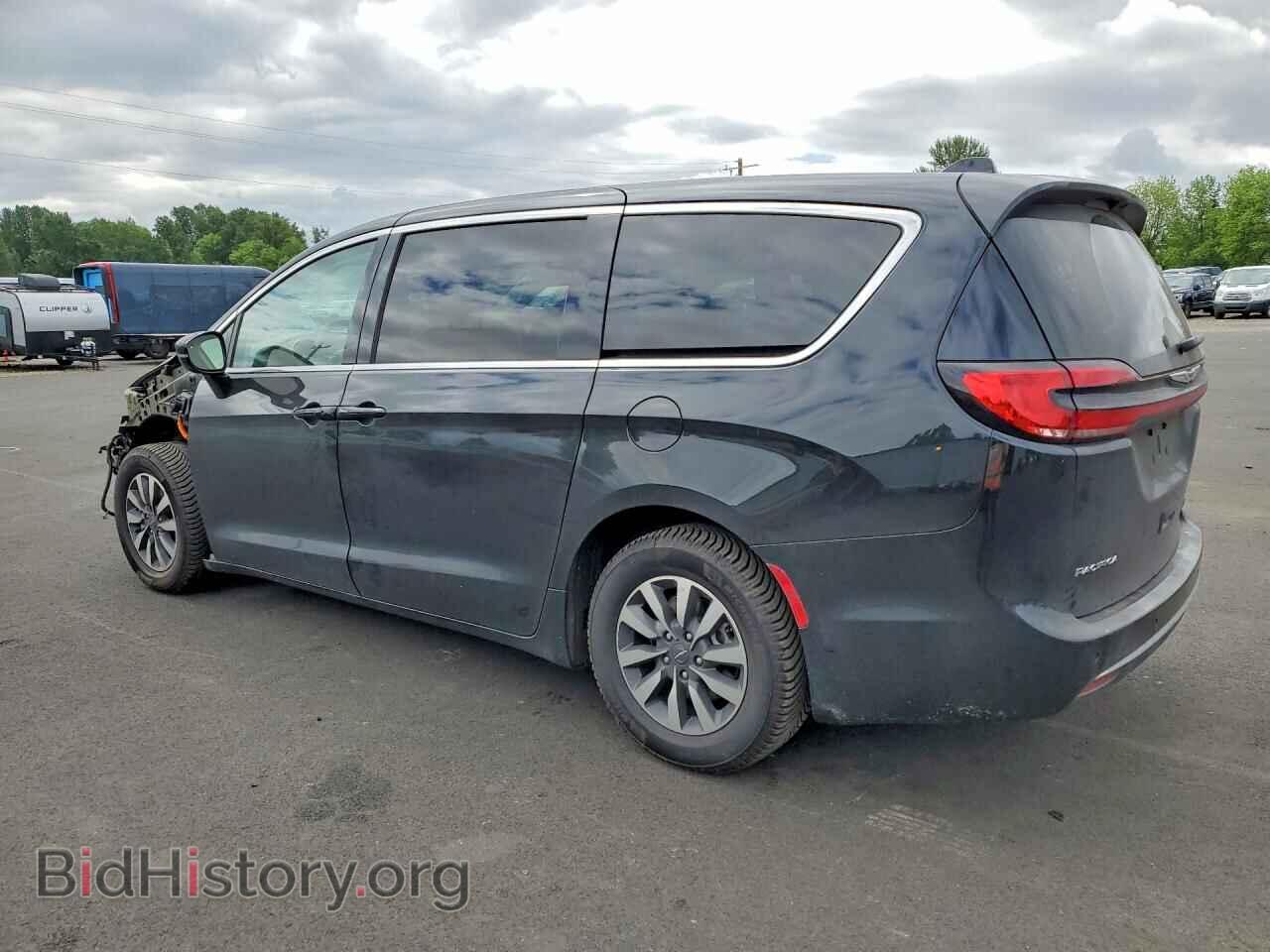 2024 CHRYSLER PACIFICA - VIN: 2C4RC1S73RR102913 - Photo 2