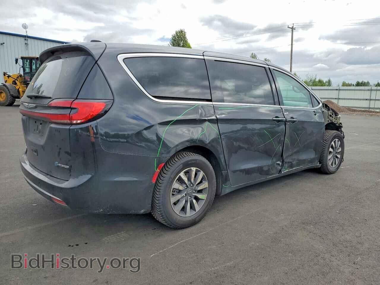 2024 CHRYSLER PACIFICA - VIN: 2C4RC1S73RR102913 - Photo 3