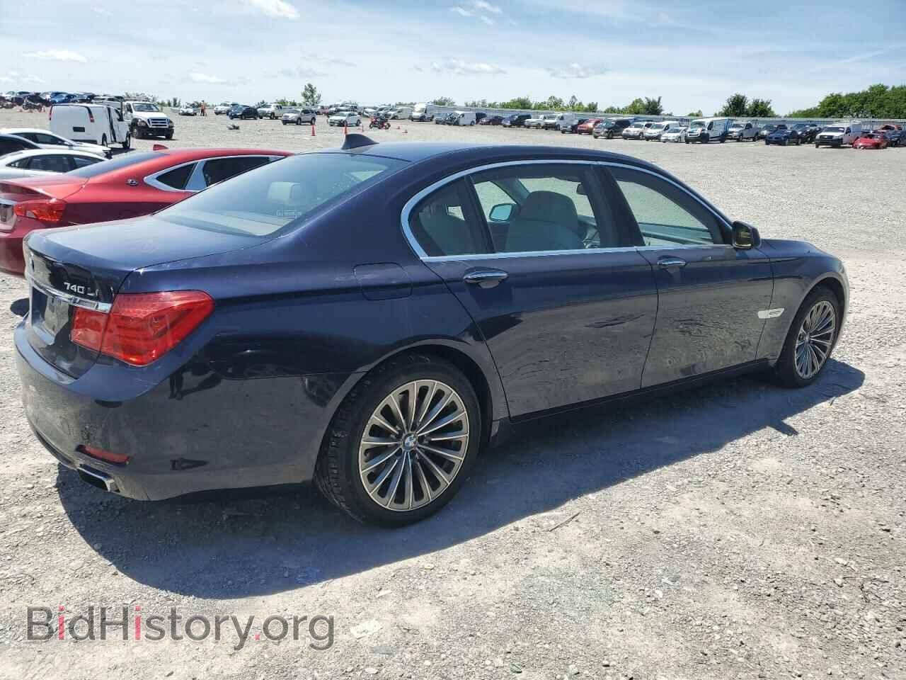 2012 BMW 7 SERIES - VIN: WBAKB4C56CC576841 - Фото 3