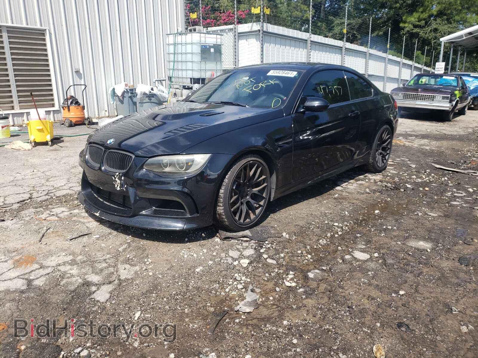 2010 BMW M3 - VIN: WBSWD9C54AP362411 - Фото 2