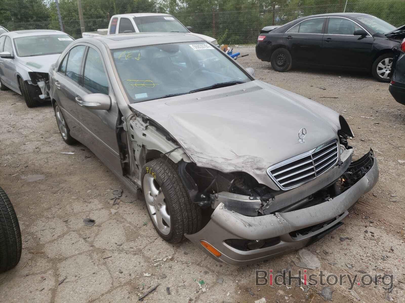 Photo WDBRF52H06F835882 - MERCEDES-BENZ C-CLASS 2006