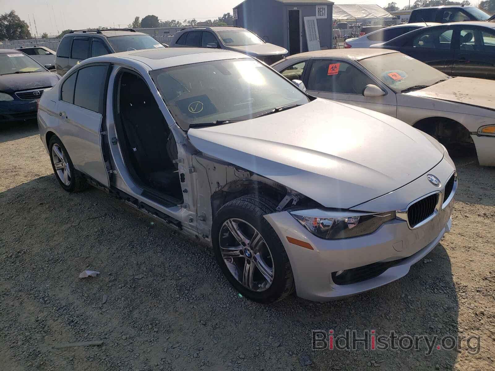 Photo WBA3C1C57DF444140 - BMW 3 SERIES 2013