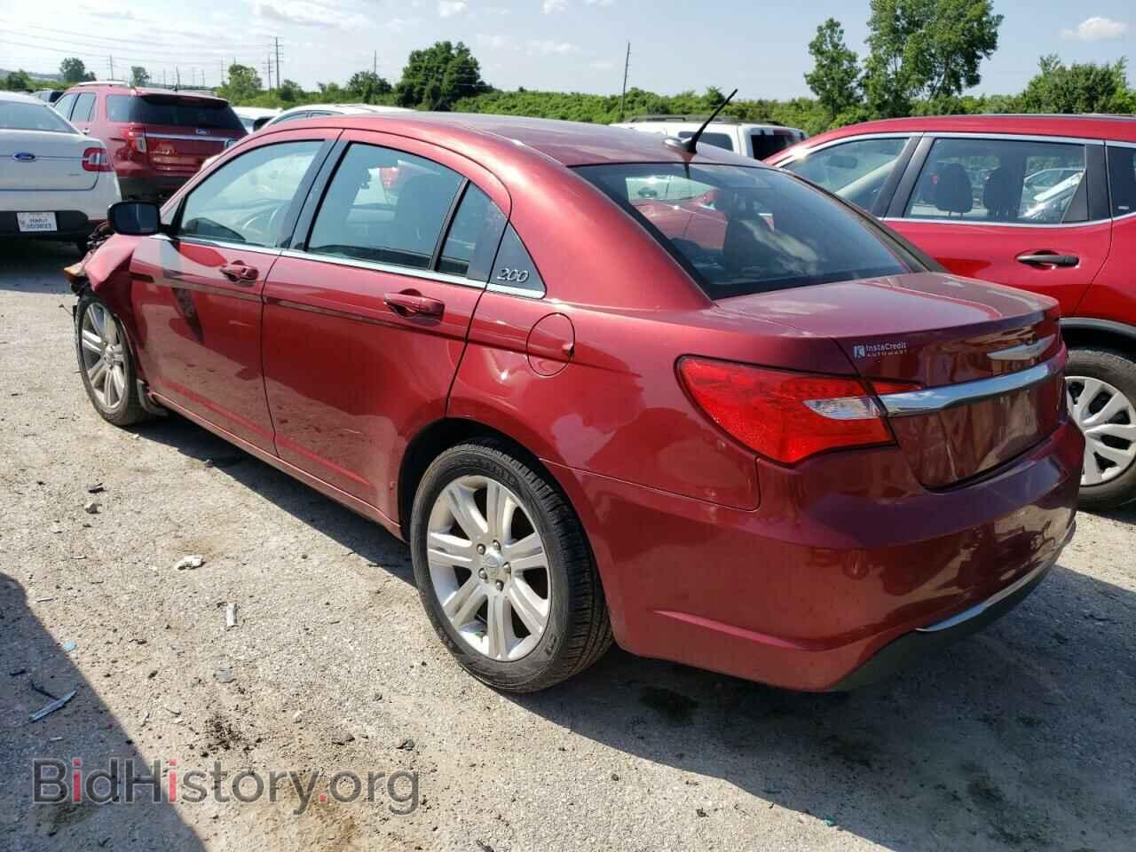2013 CHRYSLER 200 - VIN: 1C3CCBBB0DN571161 - Фото 2