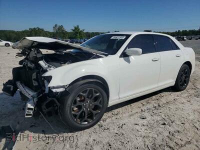 2019 Chrysler 300 S, белый — VIN 2C3CCAGG9KH569347, Copart