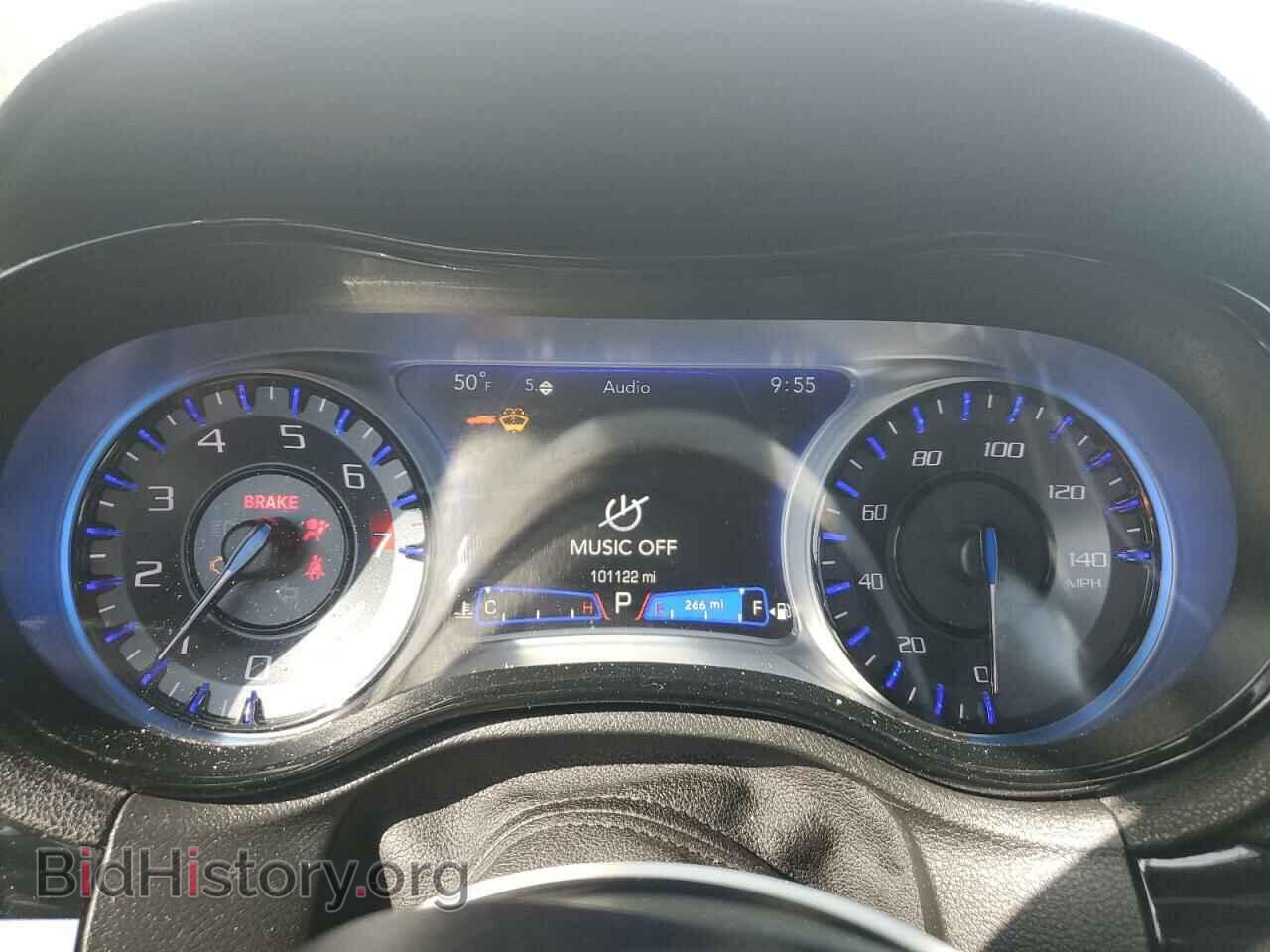 2019 CHRYSLER 300 - VIN: 2C3CCAGG9KH569347 - Photo 9