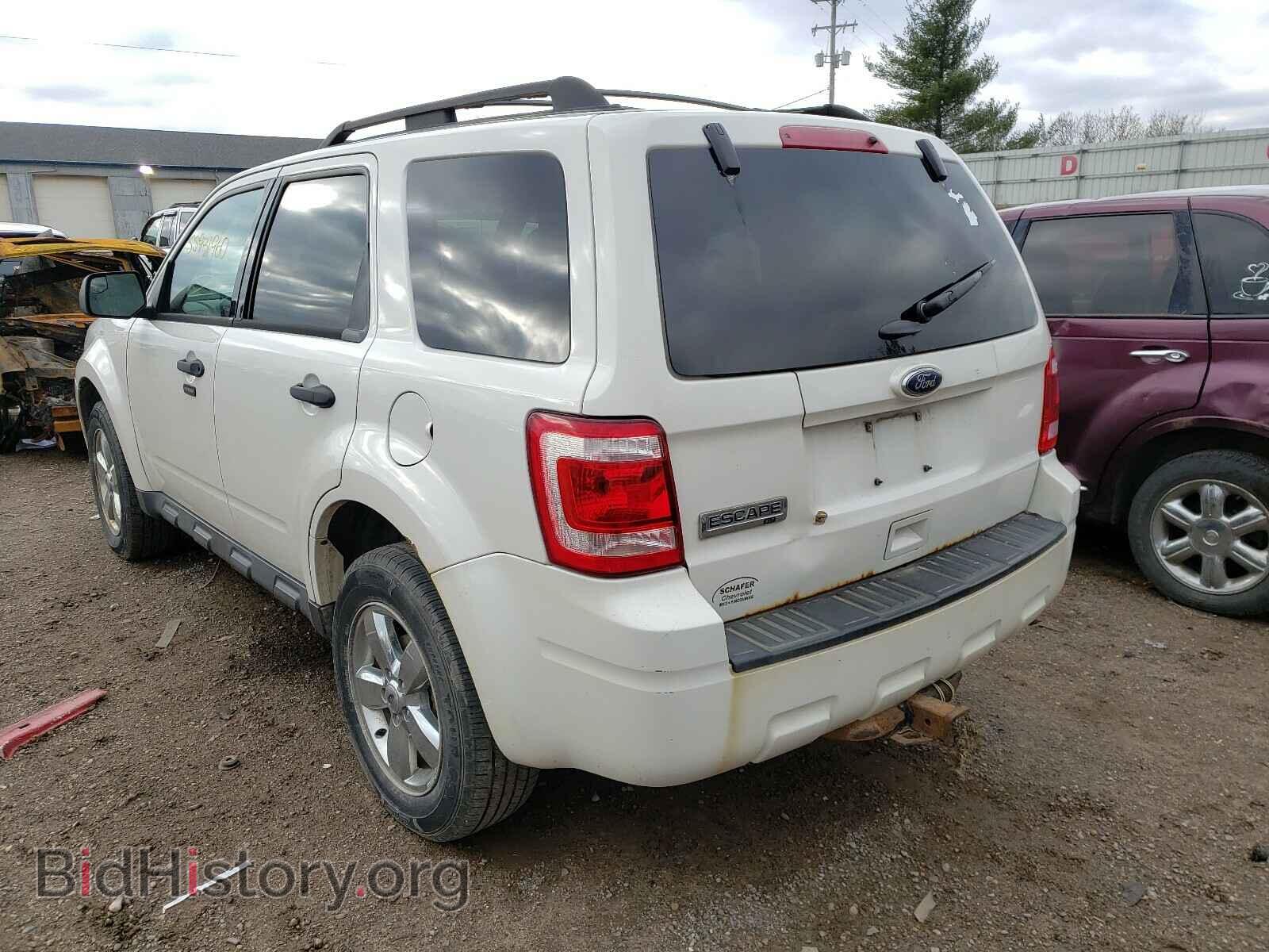 2011 FORD ESCAPE - VIN: 1FMCU0D73BKB49983 - Фото 3