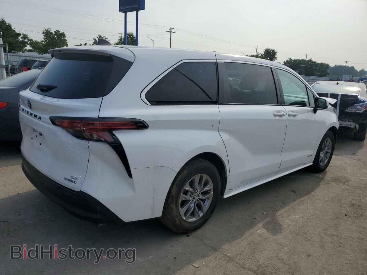 2021 TOYOTA All Models - VIN: 5TDKRKEC3MS015589 - Фото 3