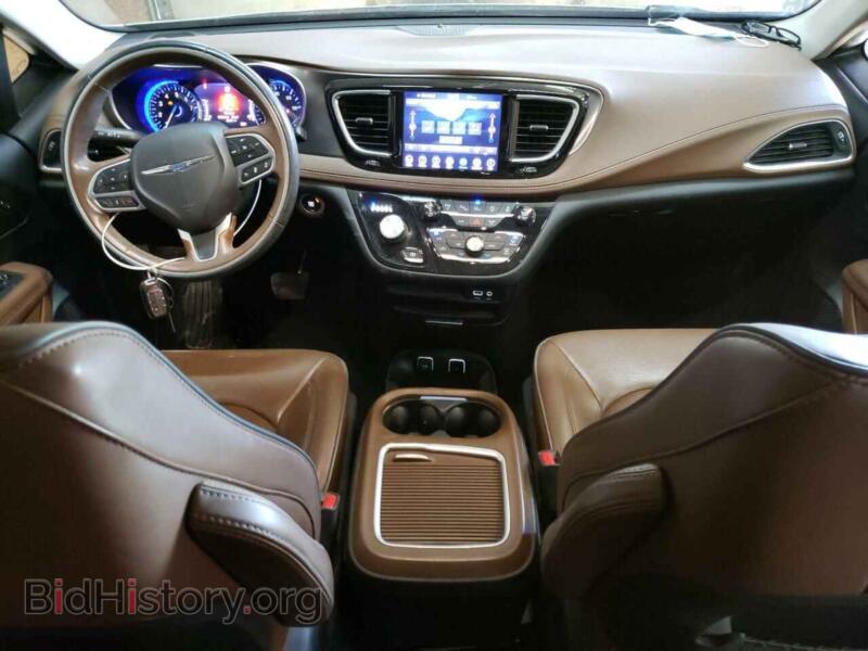 2019 Chrysler PACIFICA (VIN 2C4RC1GG8KR715091) — фото 8 из 14