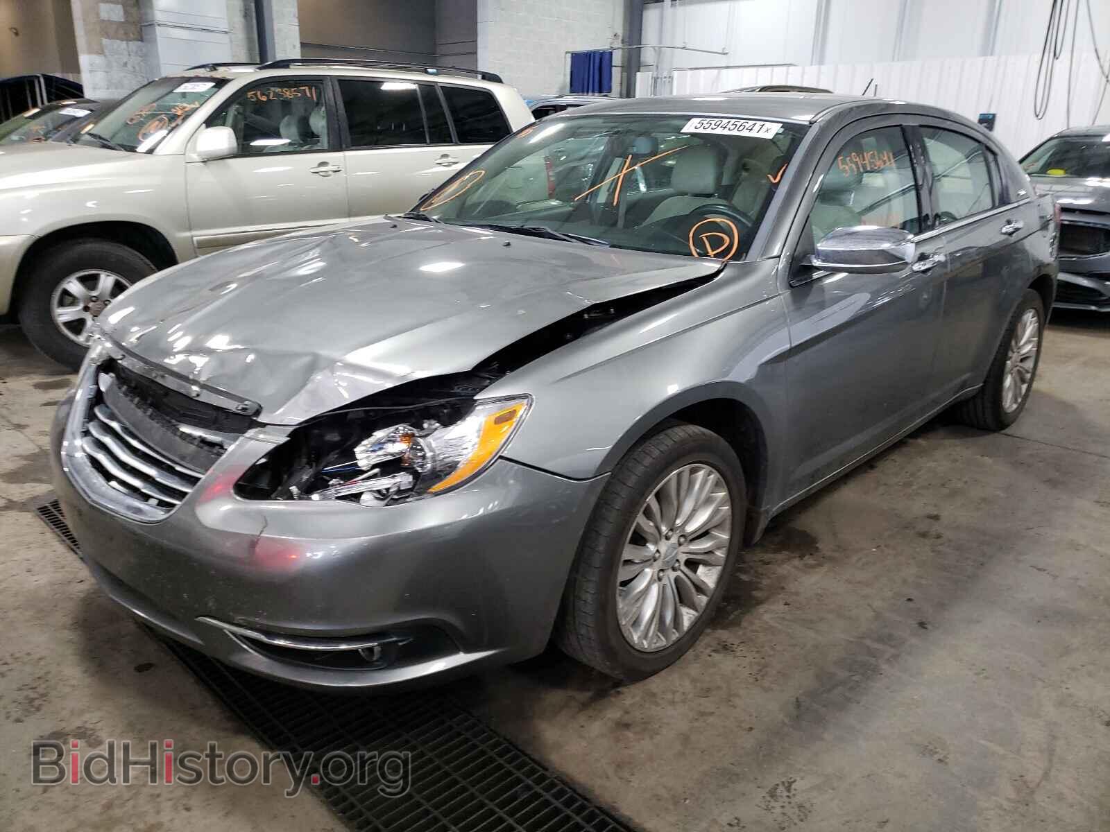 2011 CHRYSLER 200 - VIN: 1C3BC2FB7BN604739 - Photo 2