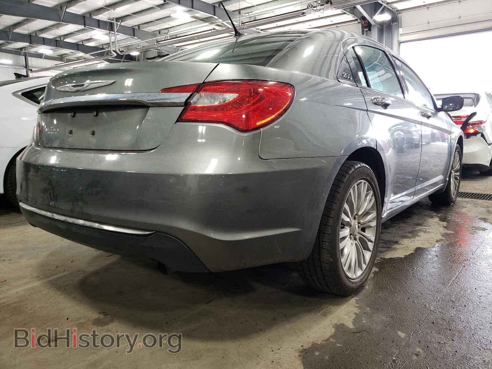 2011 CHRYSLER 200 - VIN: 1C3BC2FB7BN604739 - Photo 4