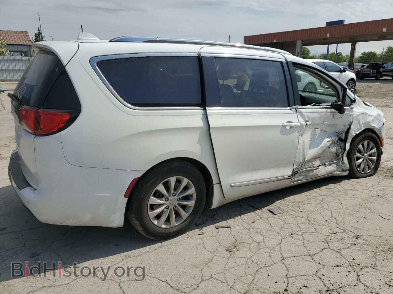 2018 CHRYSLER PACIFICA - VIN: 2C4RC1BG8JR210917 - Фото 3