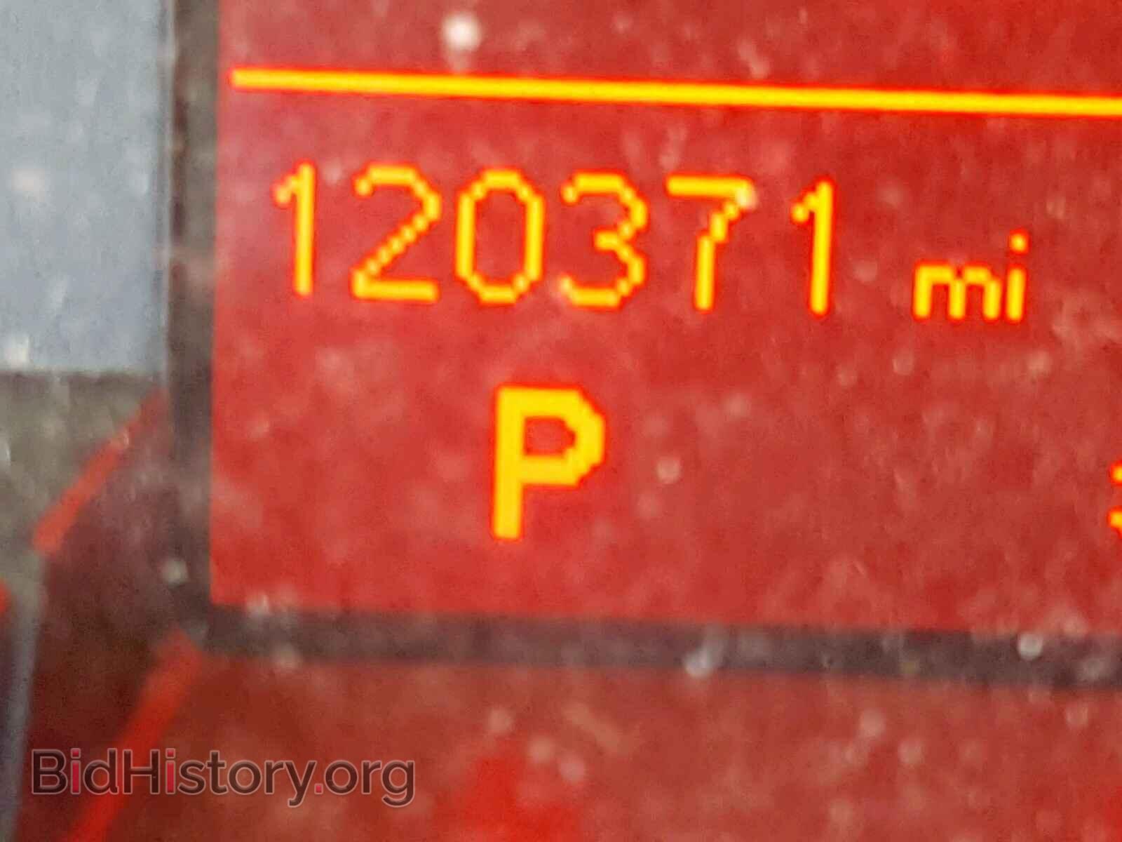 2010 AUDI A4 - VIN: WAUBFAFL2AN022579 - Фото 8