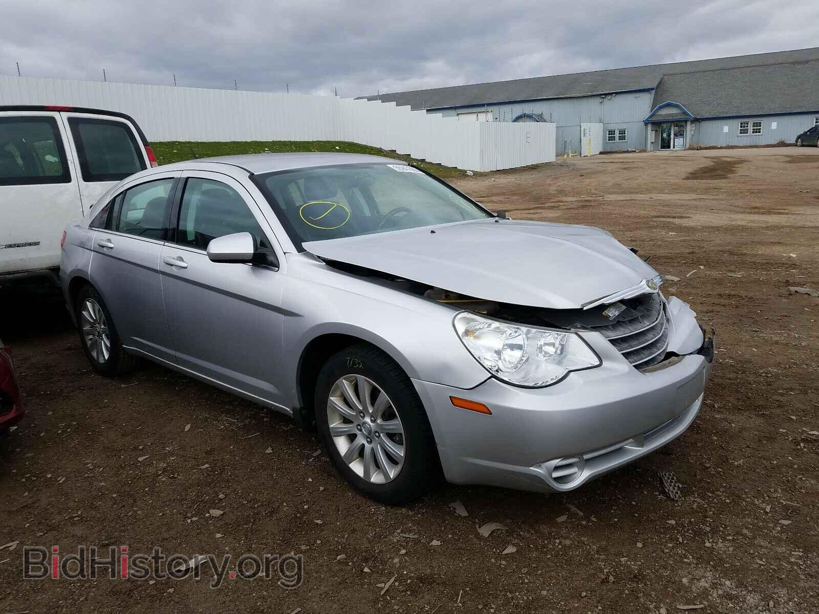 Photo 1C3CC5FB3AN110687 - CHRYSLER SEBRING 2010