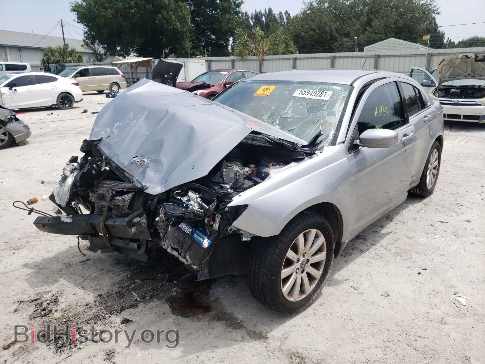 2013 CHRYSLER 200 - VIN: 1C3CCBBB3DN701224 - Фото 2