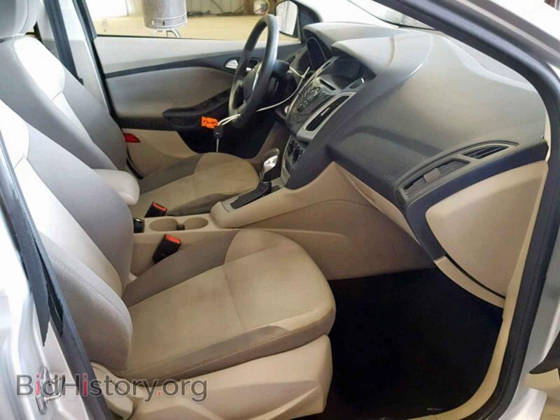 2013 Ford FOCUS (VIN 1FADP3F29DL194884) — фото 5 из 10