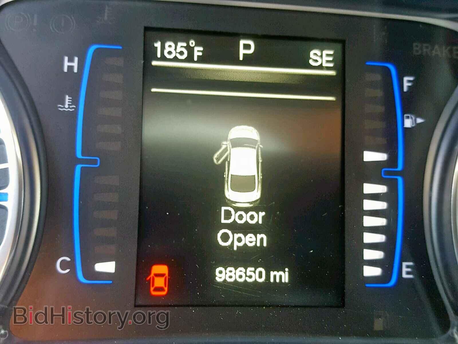 2016 CHRYSLER 200 - VIN: 1C3CCCAB2GN140719 - Фото 8