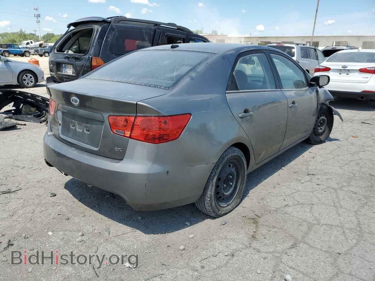 2013 KIA FORTE - VIN: KNAFU4A29D5654975 - Фото 4