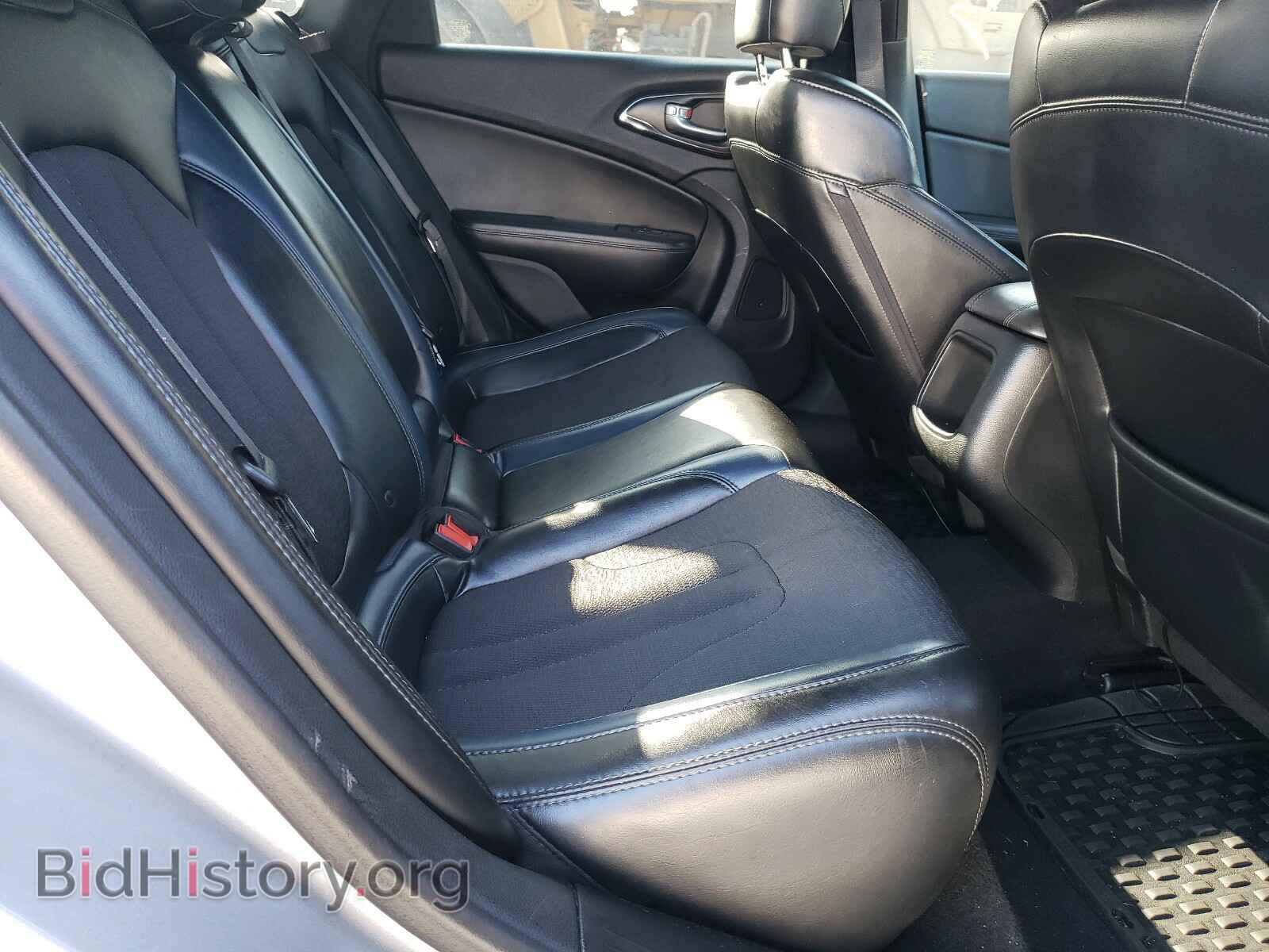 2015 CHRYSLER 200 - VIN: 1C3CCCBB4FN747668 - Фото 6