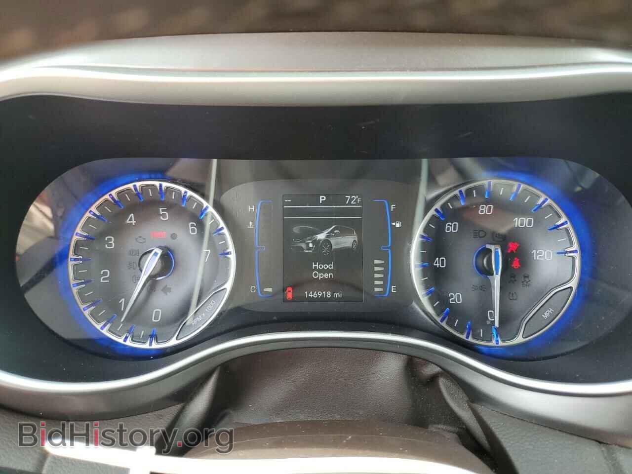 2018 CHRYSLER PACIFICA - VIN: 2C4RC1BG6JR142049 - Фото 9