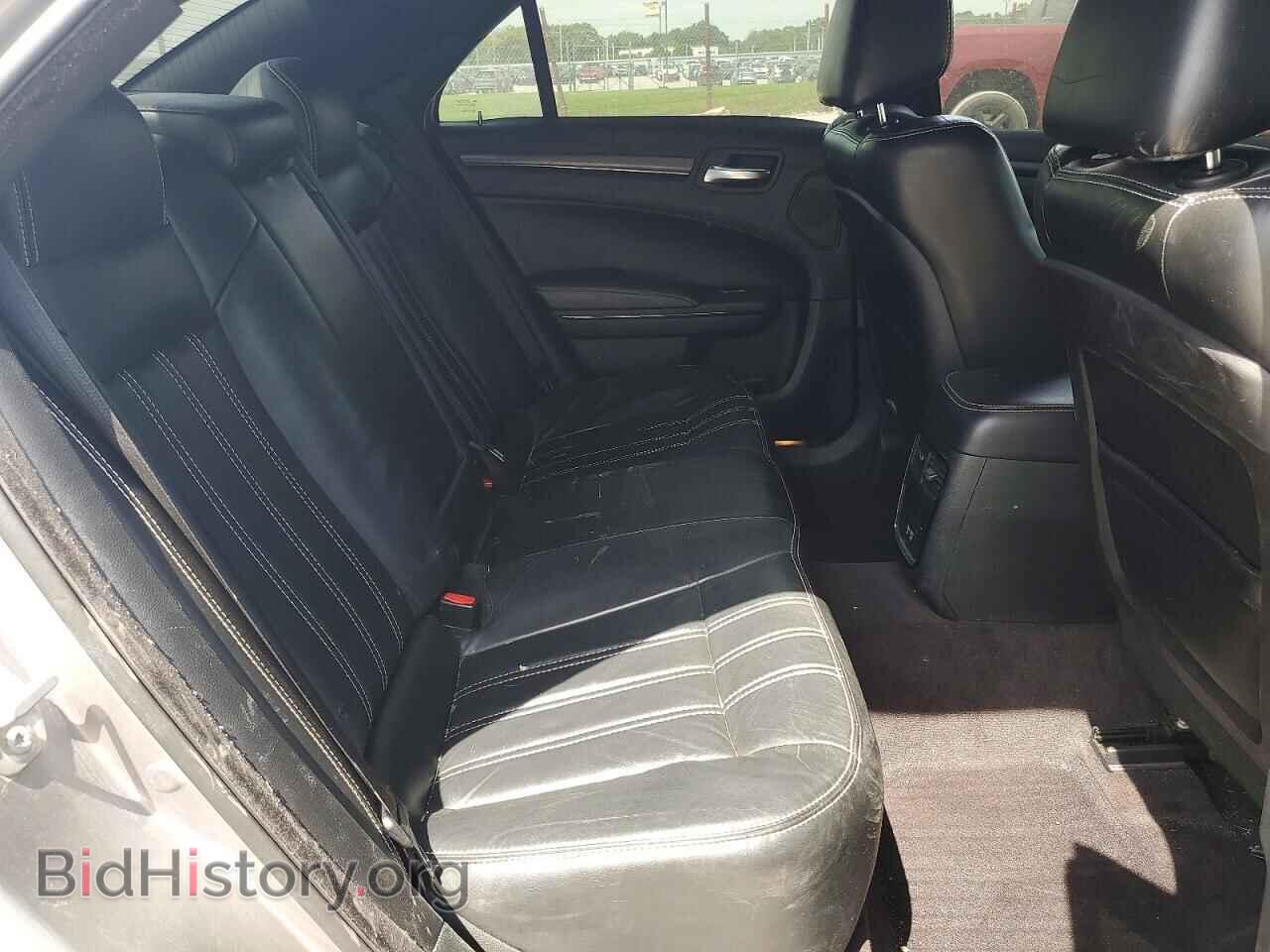 2016 CHRYSLER 300 - VIN: 2C3CCAGG1GH283080 - Photo 10