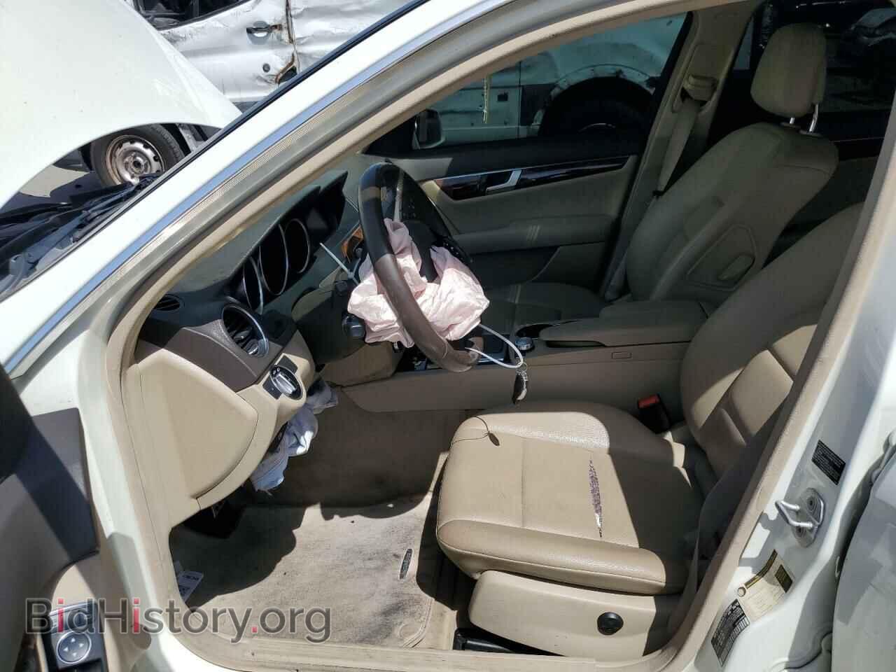 2012 MERCEDES-BENZ C-CLASS - VIN: WDDGF8BB1CF914727 - Фото 7