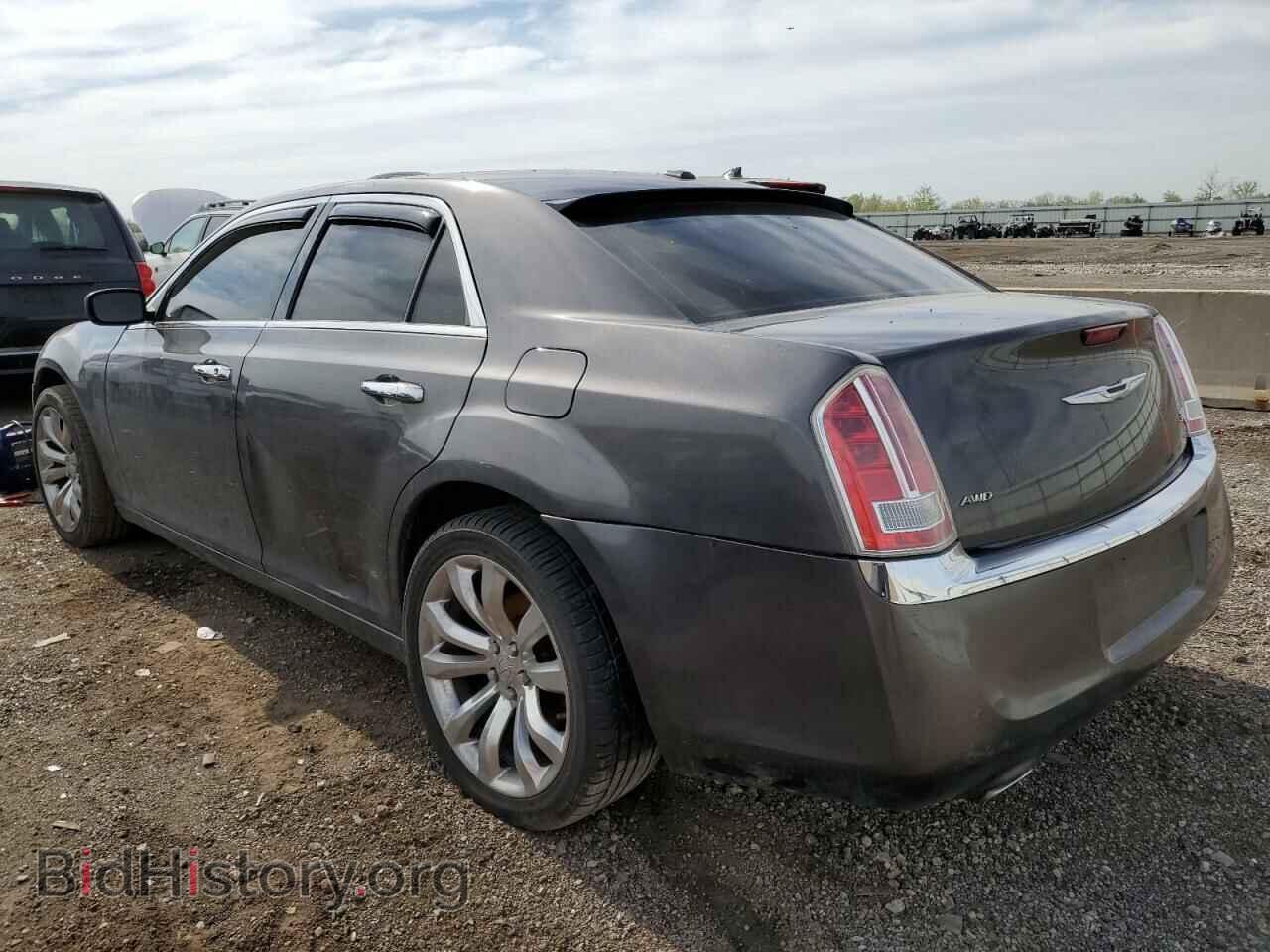 2013 CHRYSLER 300 - VIN: 2C3CCAKT2DH665649 - Фото 2