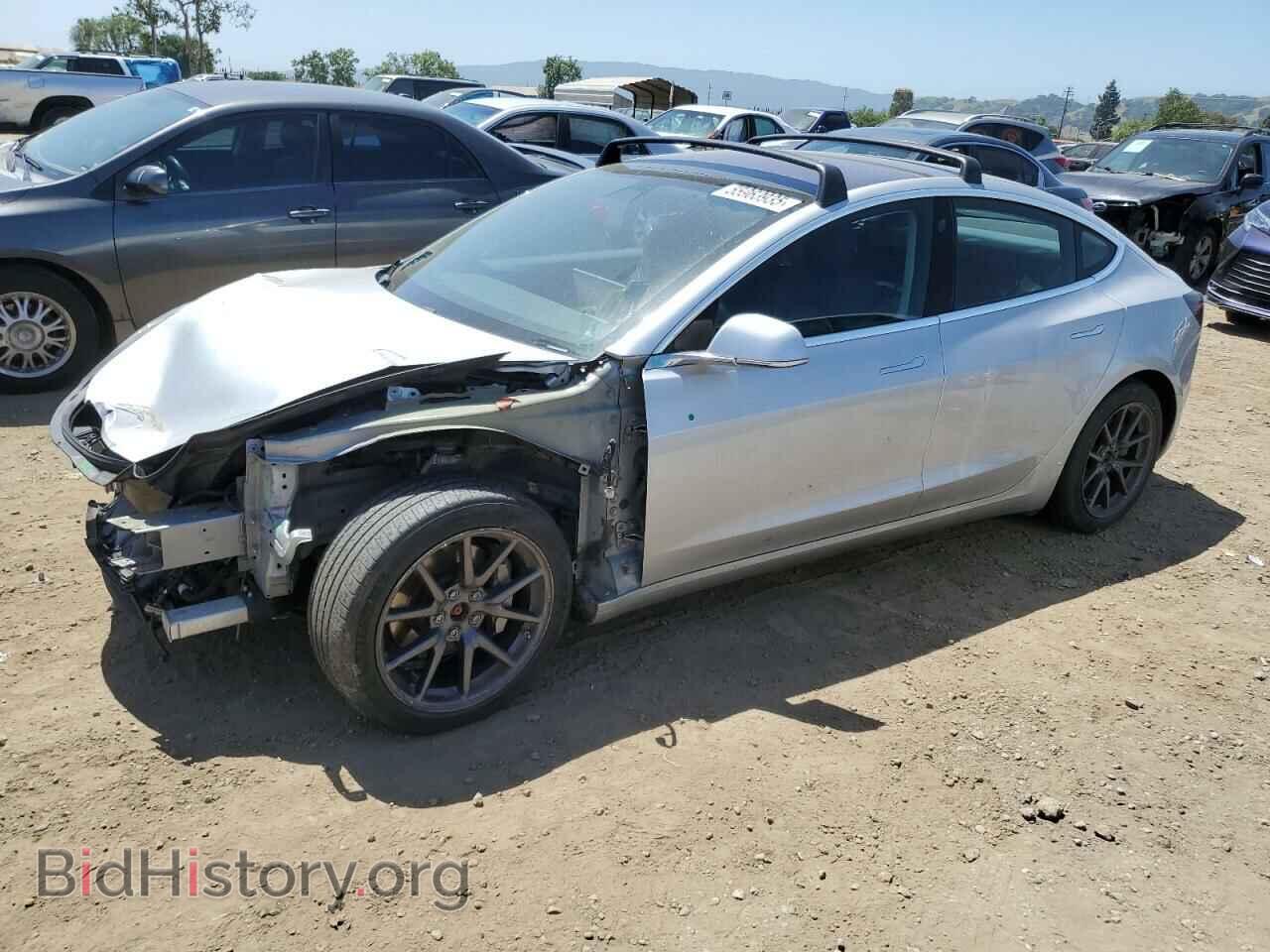 Фотография 5YJ3E1EB1JF065313 - TESLA MODEL 3 2018