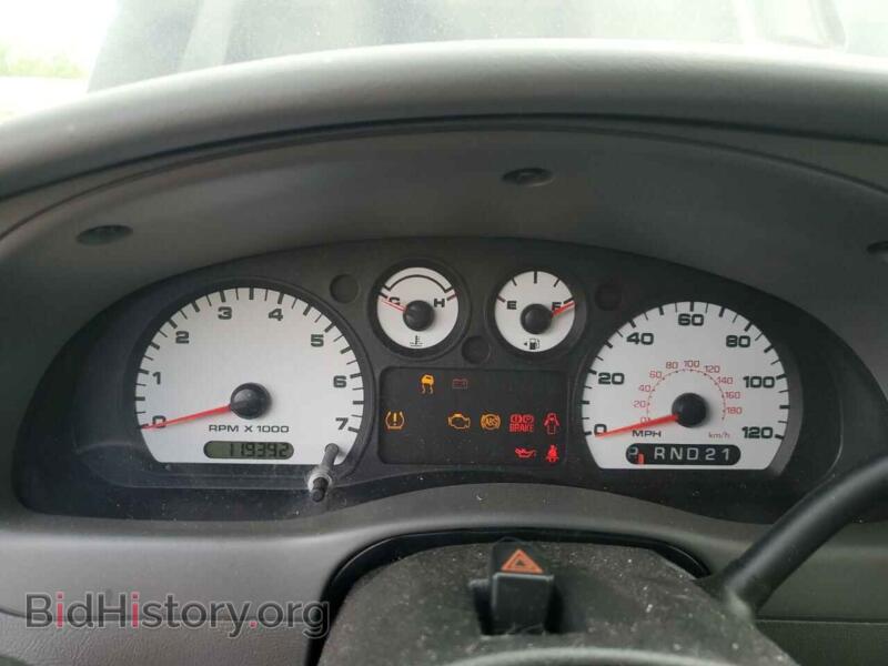 2011 Ford RANGER (VIN 1FTLR4FE1BPB09736) — photo 9 of 13