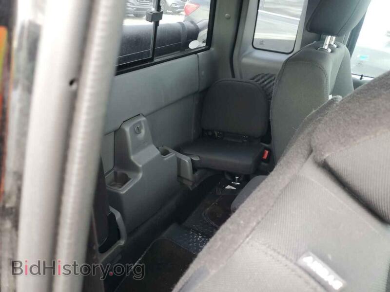 2011 Ford RANGER (VIN 1FTLR4FE1BPB09736) — photo 10 of 13