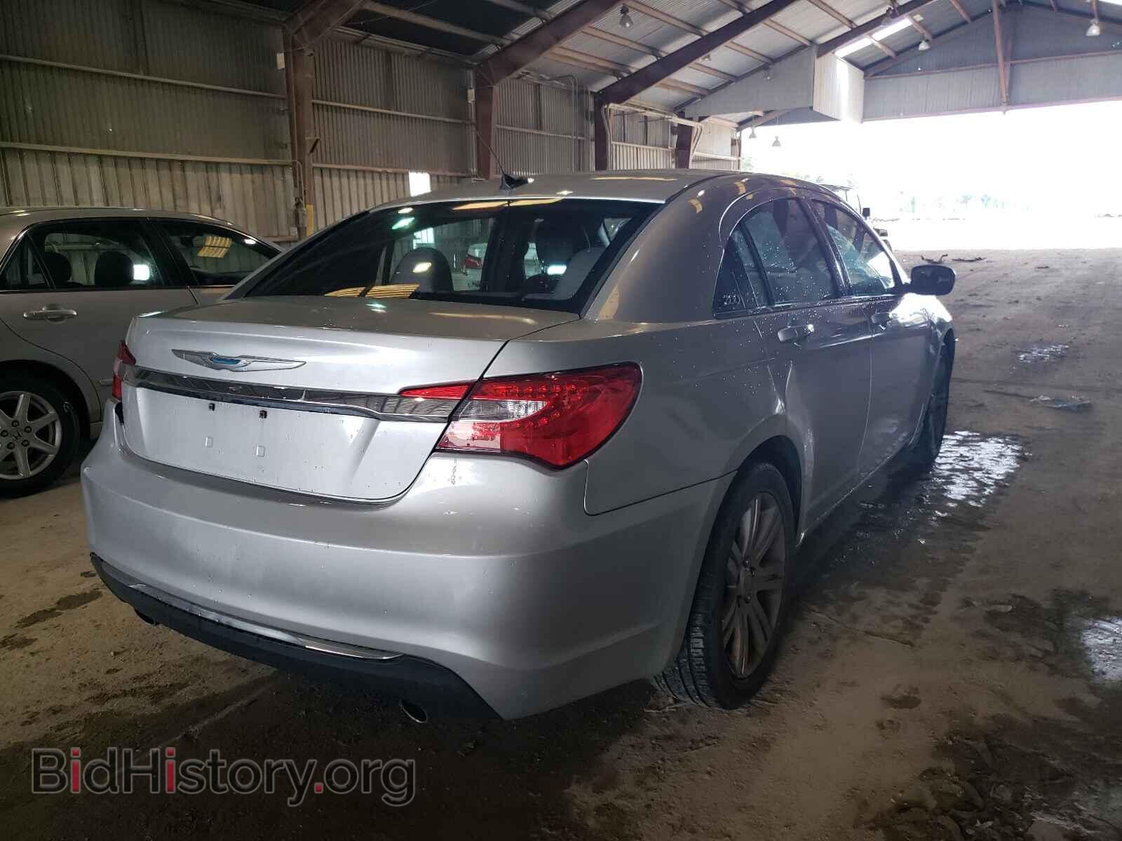 2012 CHRYSLER 200 - VIN: 1C3CCBBG7CN197786 - Фото 4