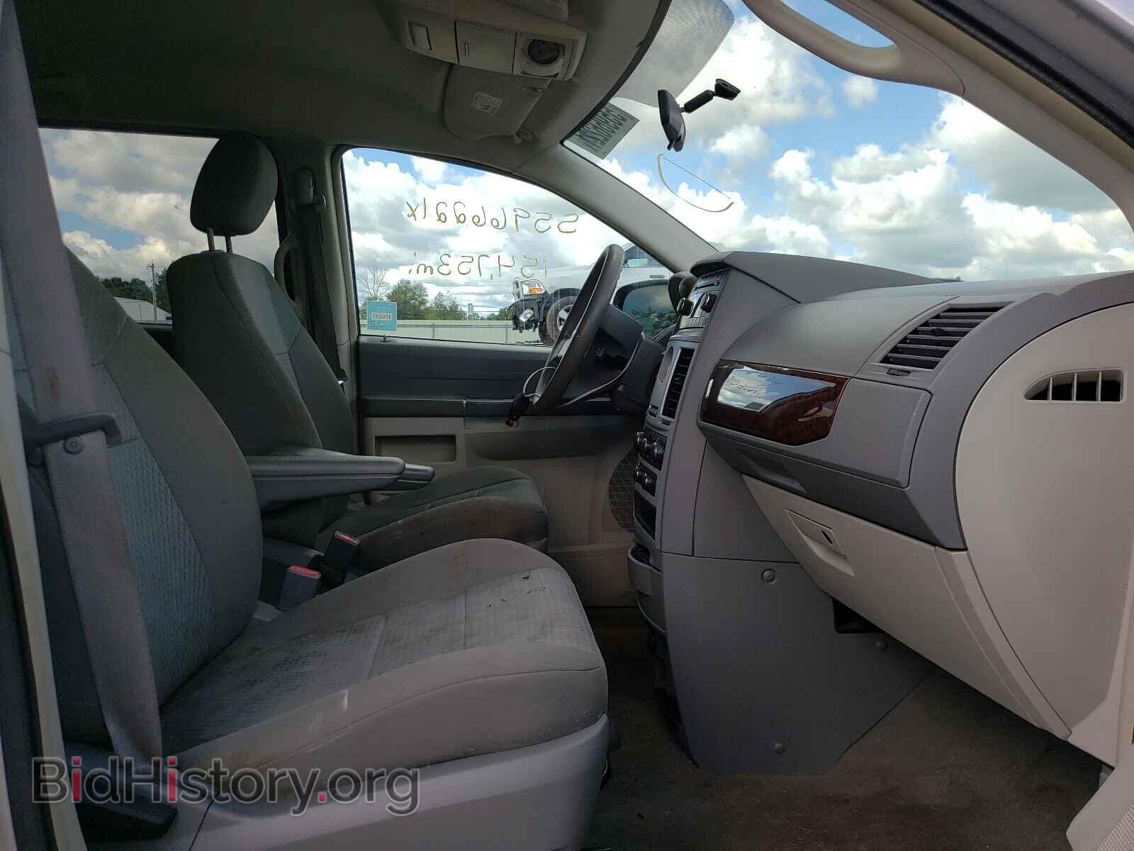 2010 CHRYSLER MINIVAN - VIN: 2A4RR4DE0AR186330 - Photo 5