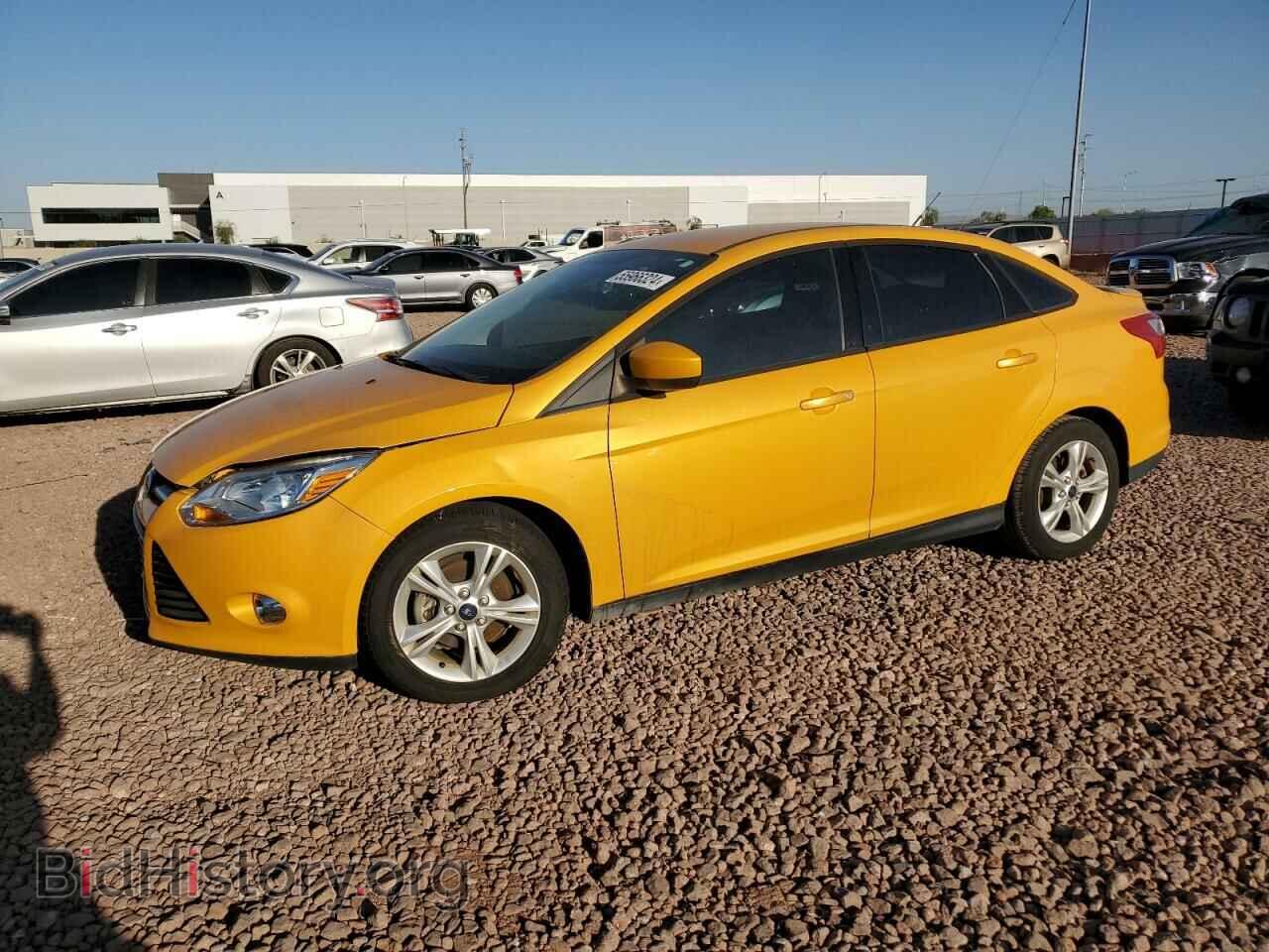 Photo 1FAHP3F21CL362596 - FORD FOCUS 2012