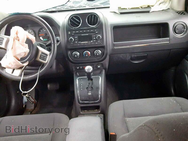 2012 Jeep COMPASS LA (VIN 1C4NJDEB1CD658864) — photo 9 of 10