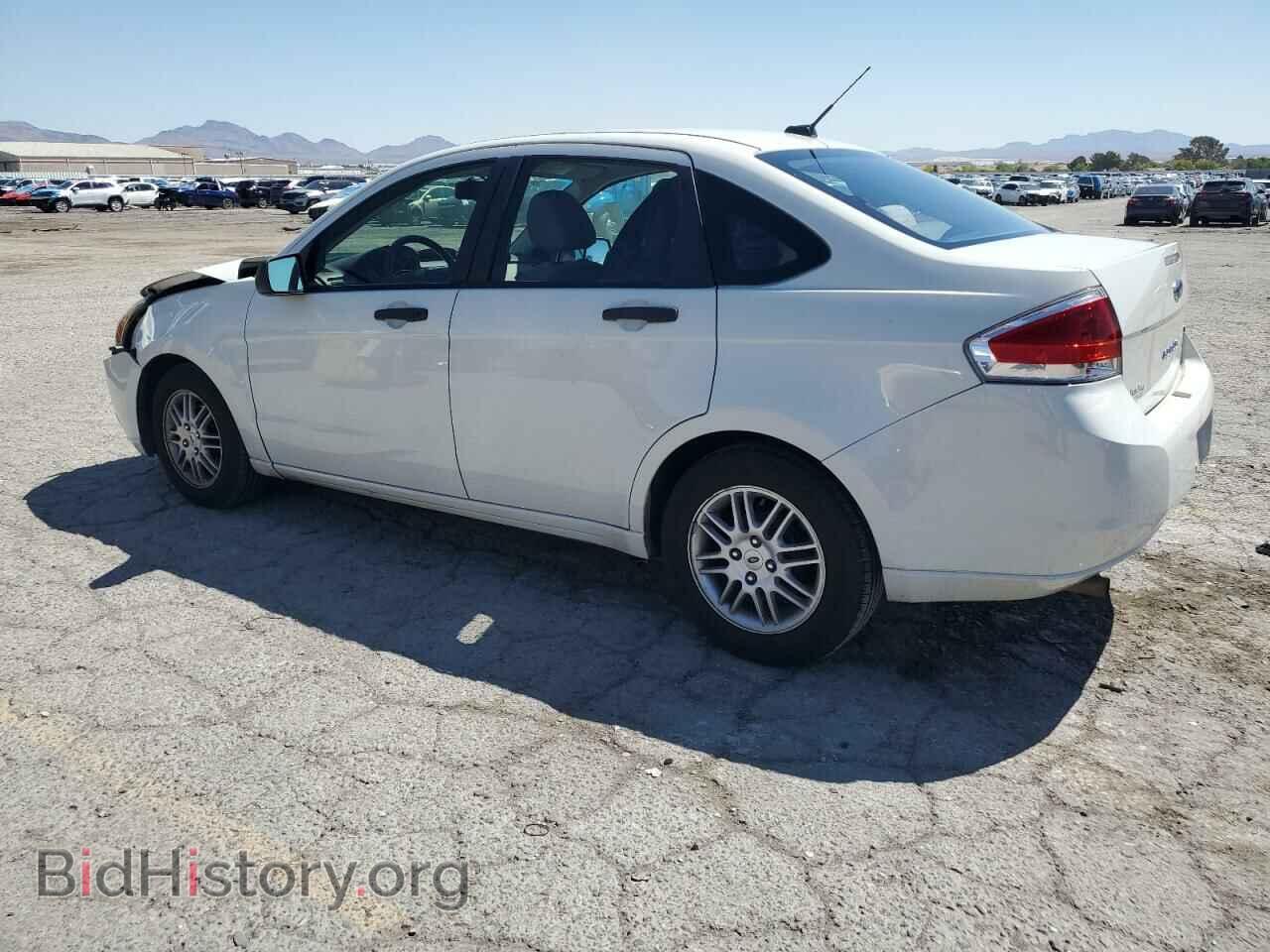 2011 FORD FOCUS - VIN: 1FAHP3FN5BW112740 - Фото 2
