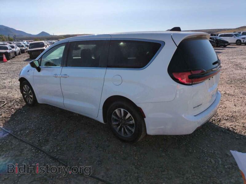 2024 Chrysler PACIFICA (VIN 2C4RC1S78RR123711) — photo 2 of 15