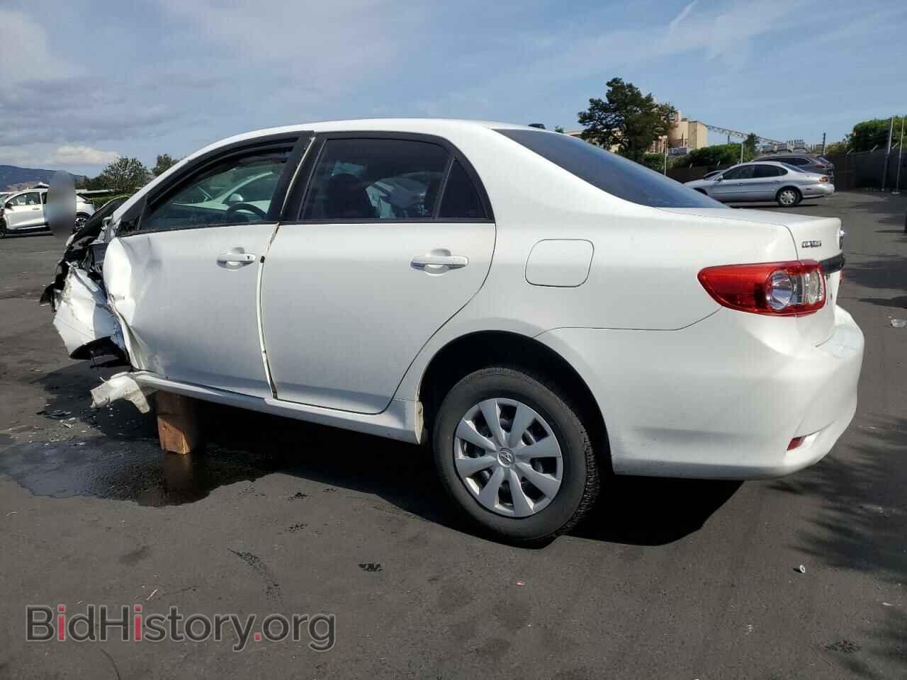 2011 TOYOTA COROLLA - VIN: 2T1BU4EE7BC685888 - Фото 2