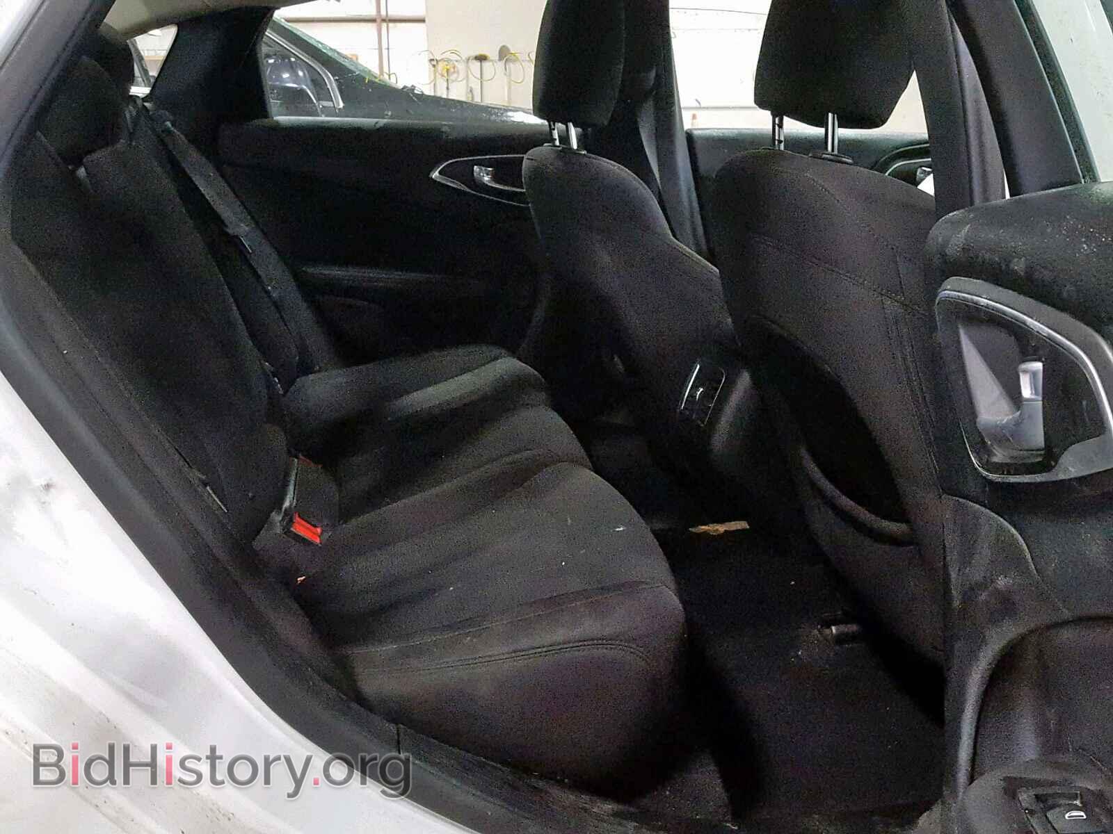 2015 CHRYSLER 200 - VIN: 1C3CCCAB6FN664437 - Фото 6