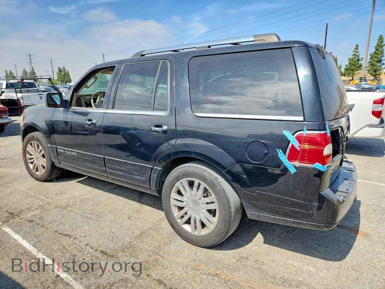 2009 LINCOLN NAVIGATOR - VIN: 5LMFU28549EJ00542 - Фото 2