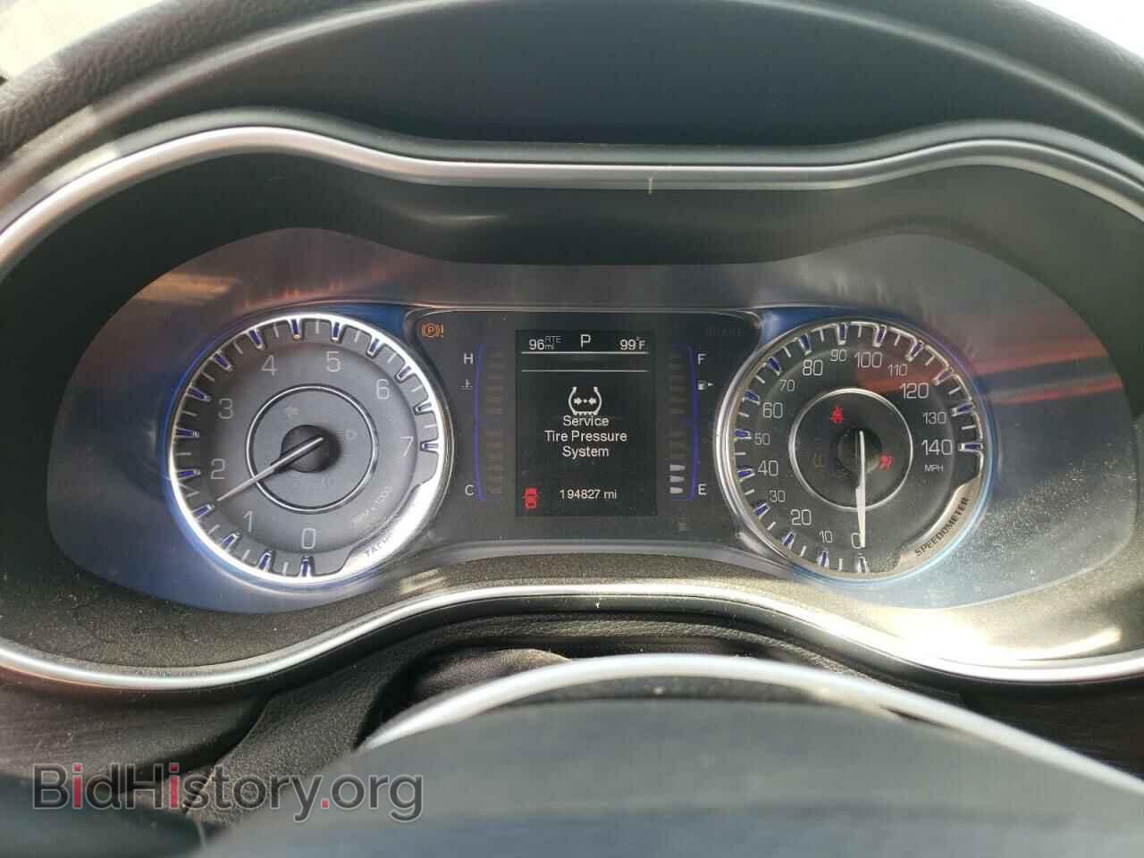2015 CHRYSLER 200 - VIN: 1C3CCCAB0FN704124 - Фото 9