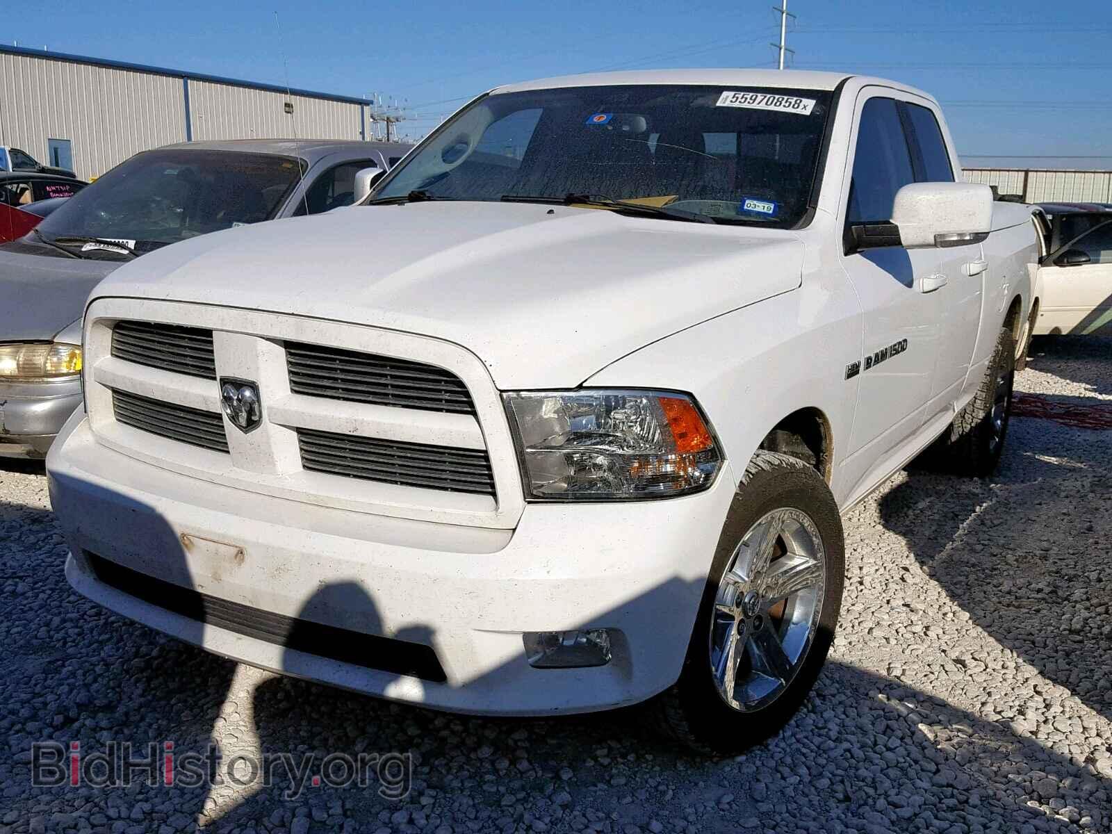 2011 DODGE RAM 1500 - VIN: 1D7RV1GT1BS655537 - Фото 2