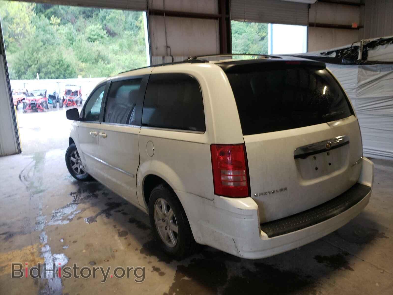 2010 CHRYSLER MINIVAN - VIN: 2A4RR8D11AR380899 - Фото 3