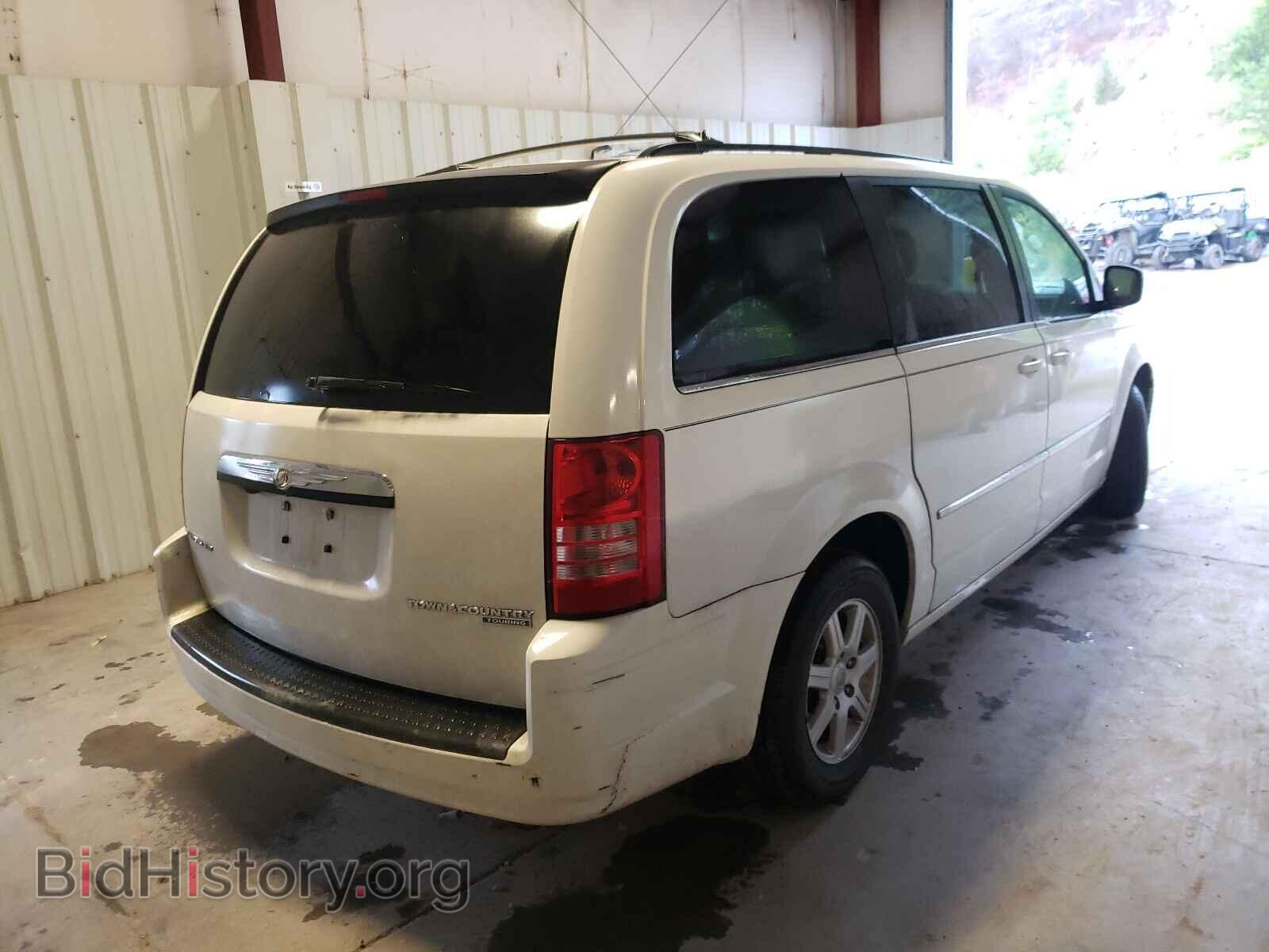 2010 CHRYSLER MINIVAN - VIN: 2A4RR8D11AR380899 - Фото 4