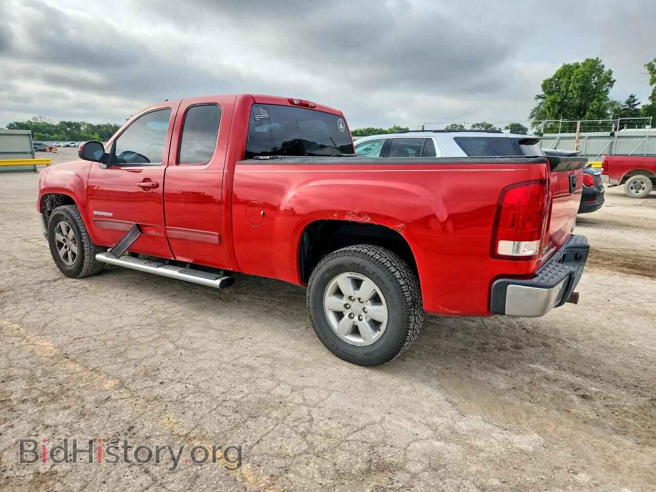 2011 GMC SIERRA - VIN: 1GTR2WE33BZ256106 - Фото 2