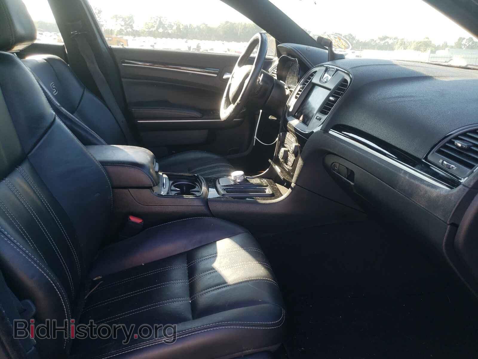 2019 CHRYSLER 300 - VIN: 2C3CCABG1KH516696 - Фото 5