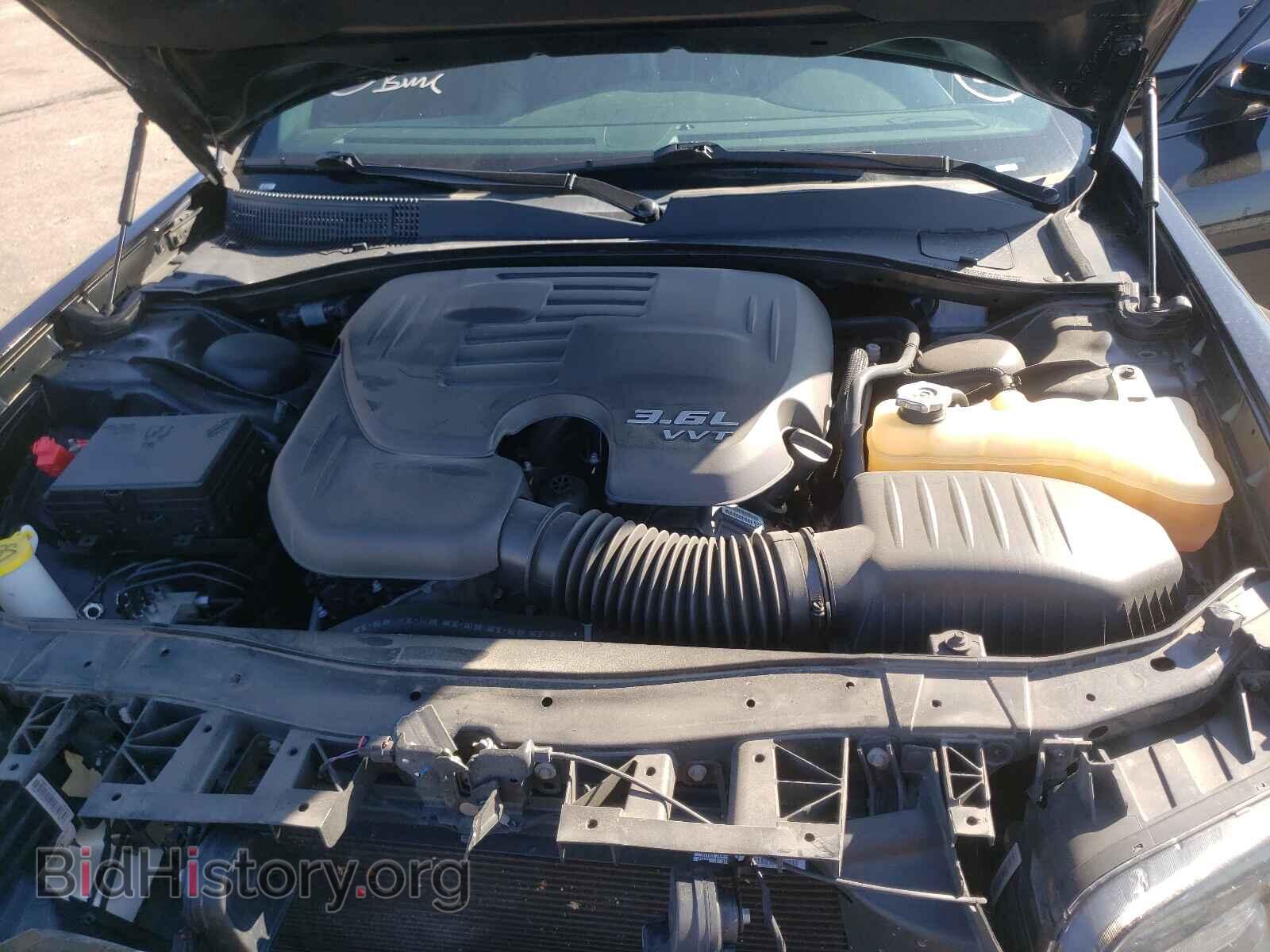 2019 CHRYSLER 300 - VIN: 2C3CCABG1KH516696 - Фото 7