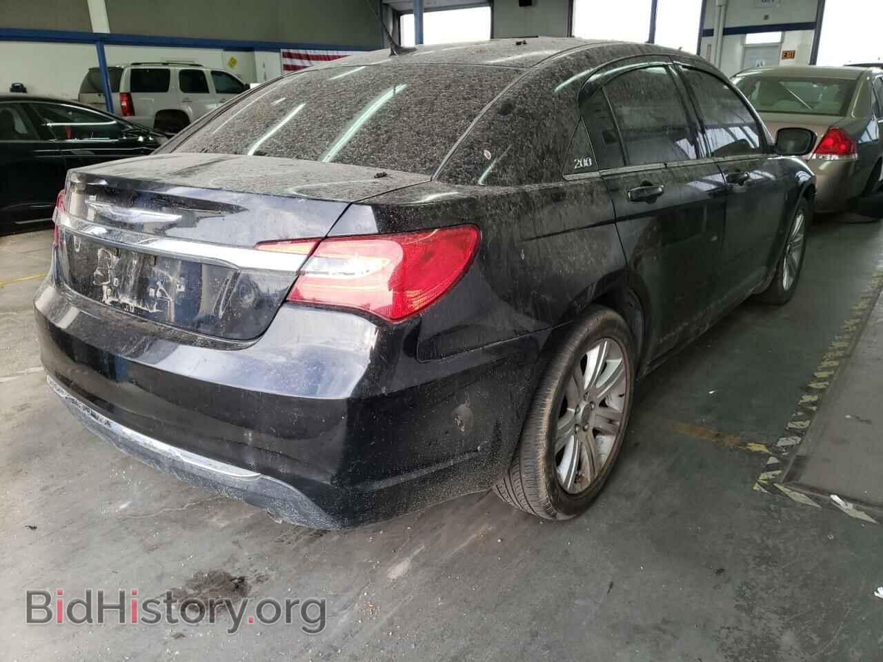 2011 CHRYSLER 200 - VIN: 1C3BC1FB1BN615147 - Фото 4