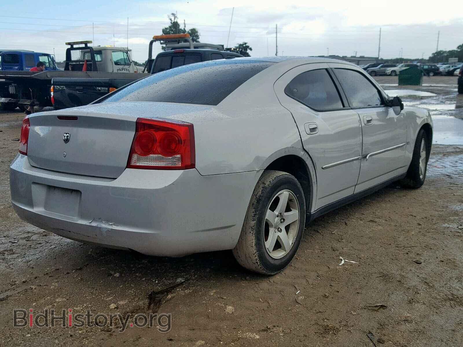 2010 DODGE CHARGER - VIN: 2B3CA3CV0AH210308 - Фото 4