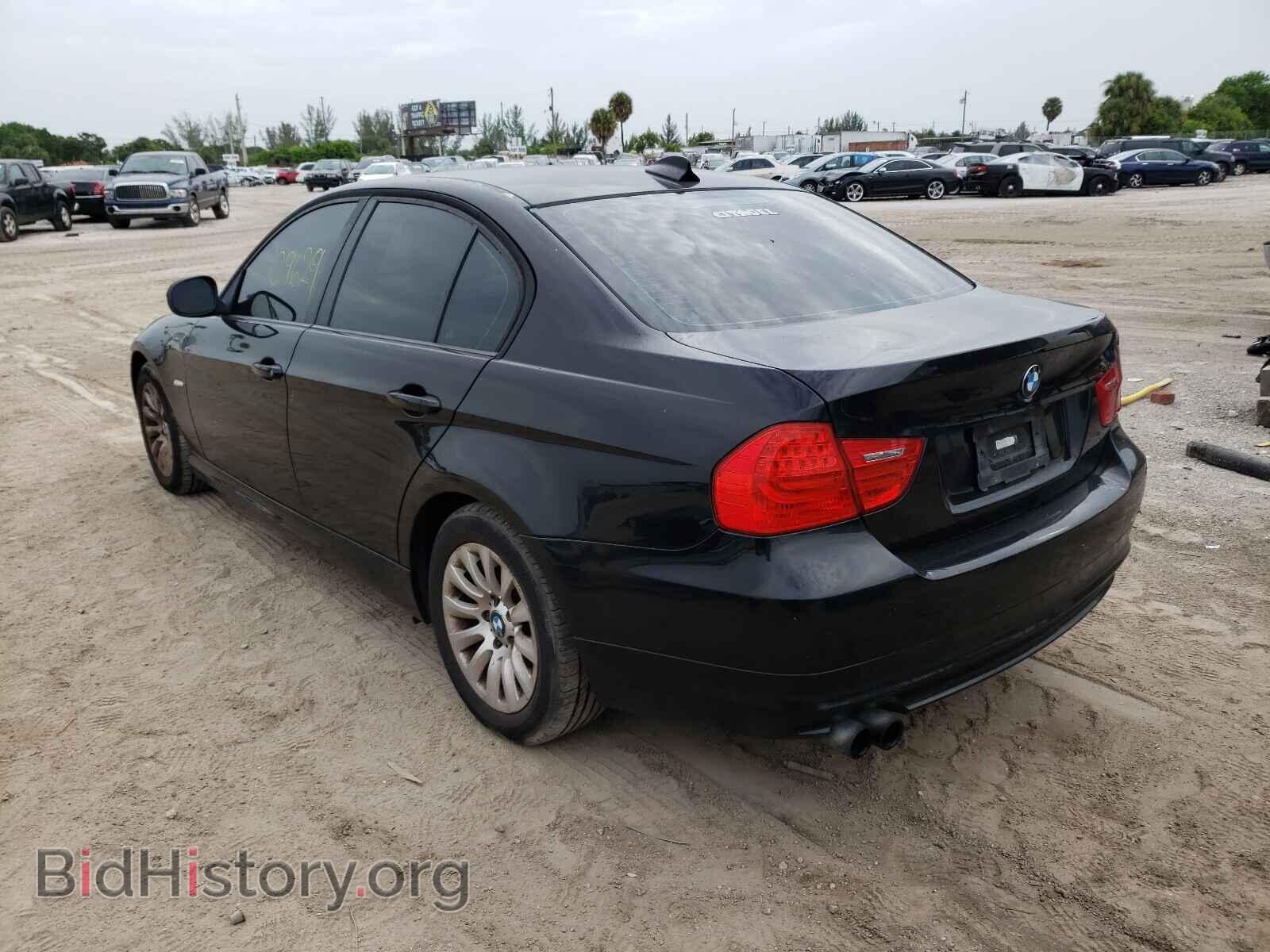 2009 BMW 3 SERIES - VIN: WBAPH73549A173399 - Фото 3